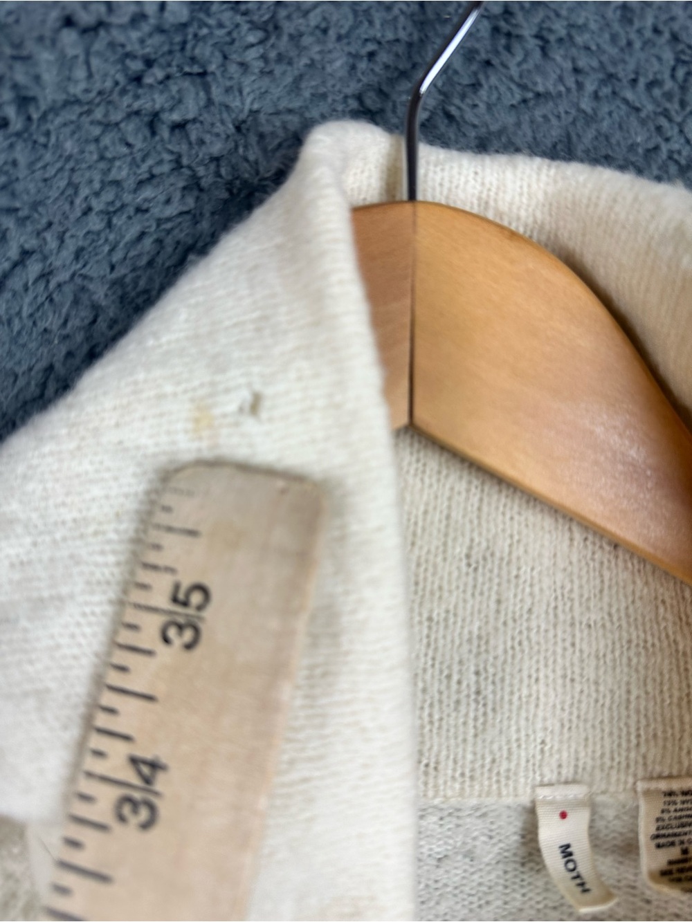 Moth Anthropologie Wool Angora Cashmere Duck Cardigan Sweater Cream Flaw - Picture 4 of 7
